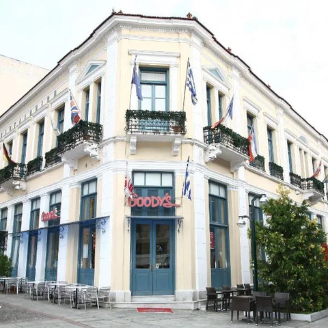 Hotel Panellinion, hotel in Megála Kalývia