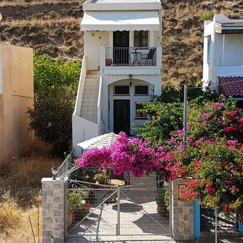 Seaside Apartment 2, hotel in Emborios Kalymnos