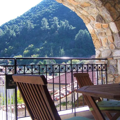 Kastorio-Villy's Guest House, hotel in Georgitsi