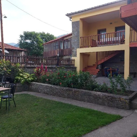 Traditional Guesthouse Vrigiis, hotel in Pisoderi