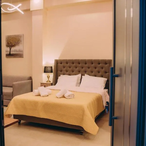Nicolas Luxury Suites, hotel in Gastoúni