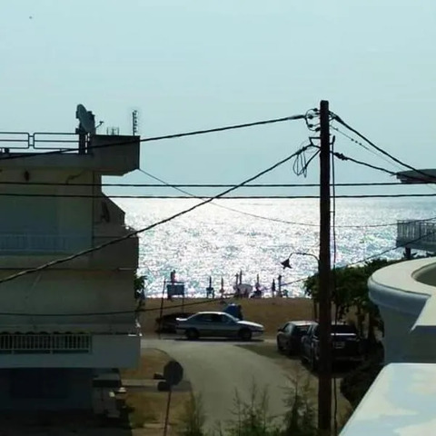 SEA AND SKY APARTMENT, hotel in Nea Peramos