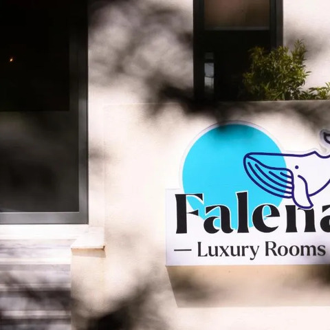 Falena Luxury Rooms, hotel in Yerakiní