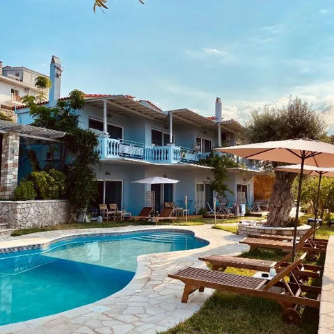 Sunny Place Resort Kilada, hotel in Nisís Koronís