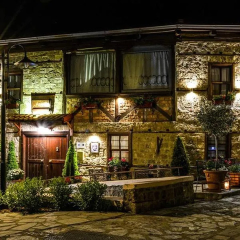 Hagiati Guesthouse, hotel in Edessa