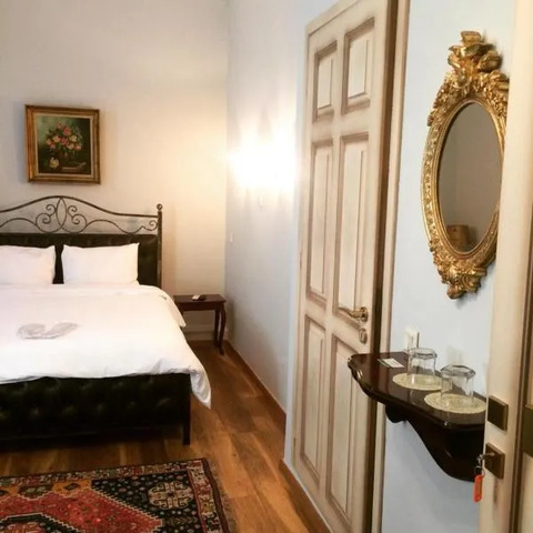 Le Bijou Luxury Rooms & Suites, hotel in Tagarochórion