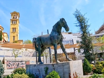 Nightlife in Larisa City in 2026: Best Bars, Clubs & Areas