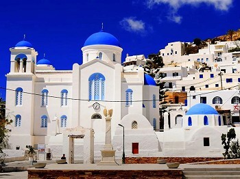 Nightlife in Ios Island in 2026: Best Bars, Clubs & Areas