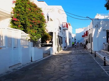 Romantic Getaway in Mykonos Island in 2026: Ideas for Couples