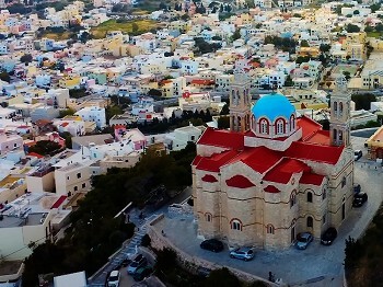 Shopping in Syros Island in 2026: Markets, Malls & Local Finds