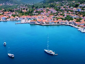 Food Tour of Ithaca Island in 2026: Best Restaurants & Street Food