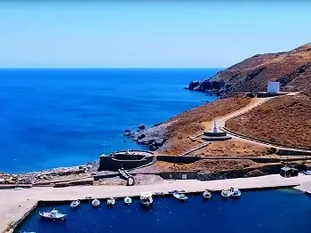 Luxury Travel in Psara Chora: Where to Stay and What to Do