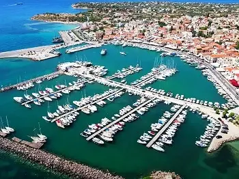 Budget Travel Guide to Aegina Chora