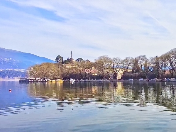 Budget Travel Guide to Ioannina Prefecture