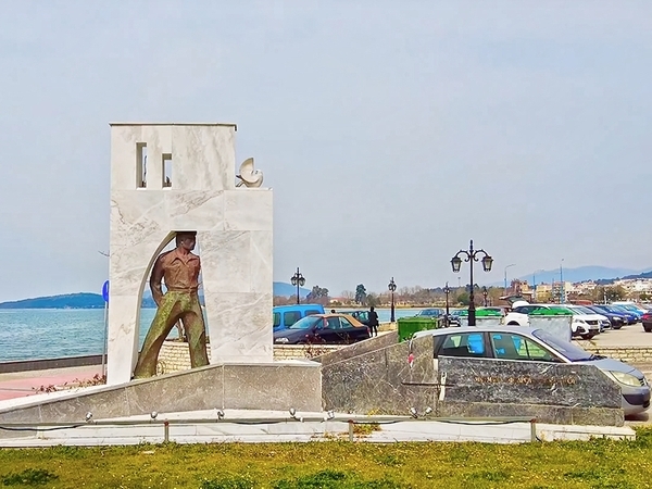 Solo Travel Guide to Igoumenitsa City