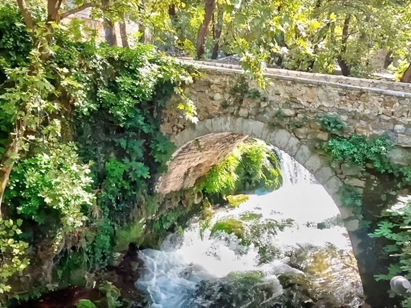 Luxury Travel in Livadia Town: Where to Stay and What to Do