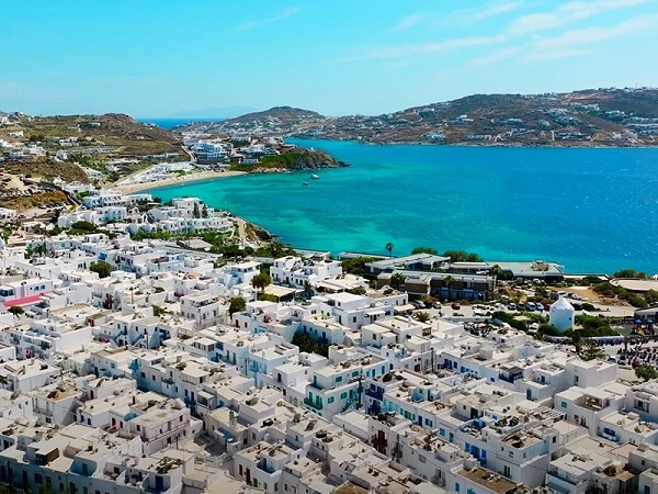 Exploring Mykonos Chora with Friends