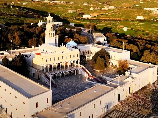 Top 10 Must-See Attractions in Tinos Chora