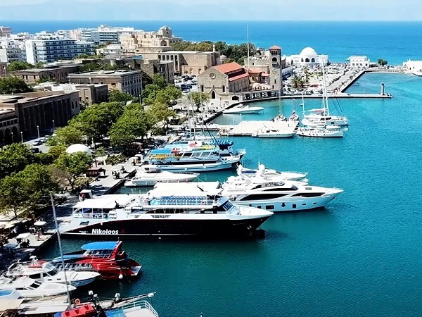 The Ultimate Shopping Guide to Rhodes Island