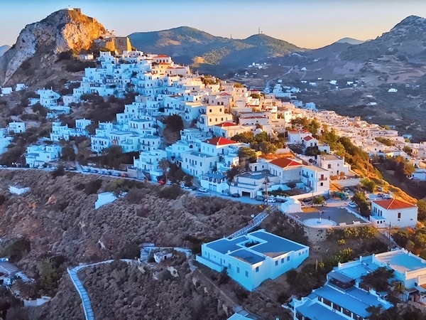 Cultural Experiences Not to Miss in Skyros Chora