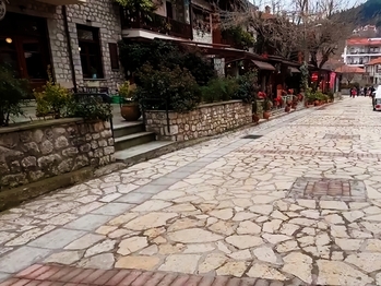 Winter Escapes in Elati: Snowy Adventures in Thessaly