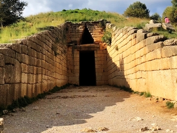 Winter Escapes in Mycenae: Explore Ancient Legends in Quiet