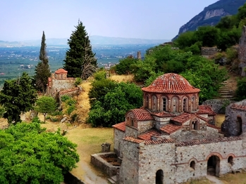 Winter Escapes in Mystras: Byzantine Glory in Winter Light