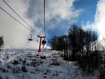 Winter Escapes in Tria-Pente Pigadia: Ski Slopes and Forest Views