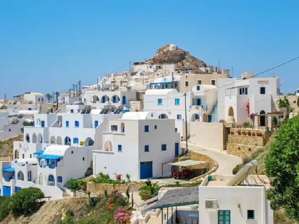 Best Greek Islands Near Santorini