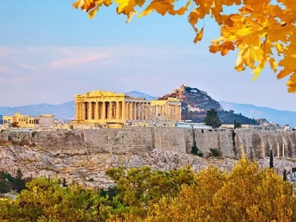 10 Amazing Getaways for Autumn in Greece