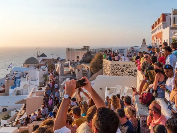 Top 10 Things You Need to Know Before Visiting Santorini