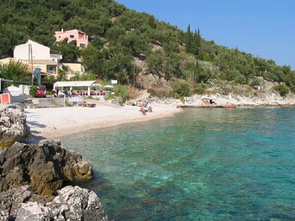 10 Beautiful Secret Beaches in Greece