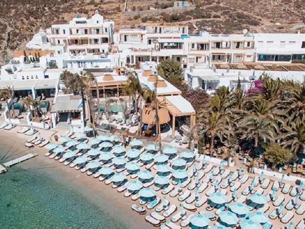 The Most Amazing Hotels in the Greek Islands: Unforgettable Luxury and Scenic Bliss