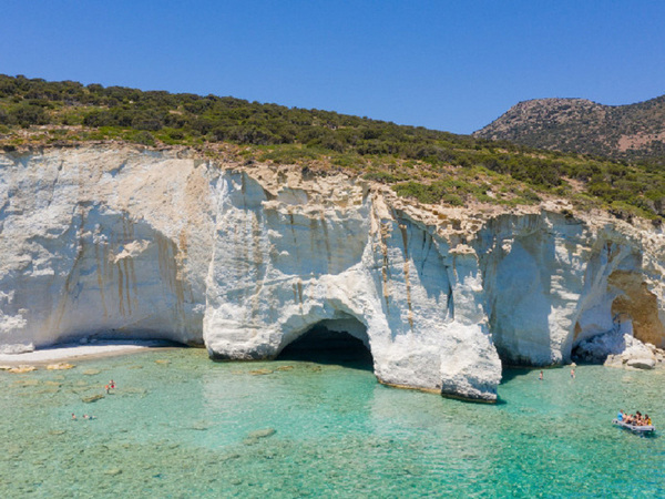 10 Enchanting Things to Do on the Island of Milos, Greece