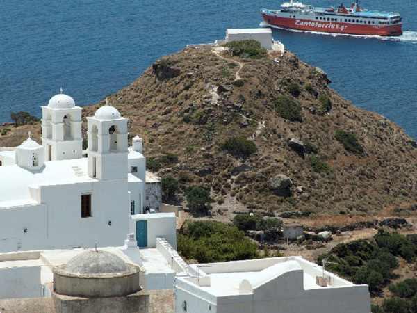 10 Enchanting Things to Do on the Island of Milos, Greece