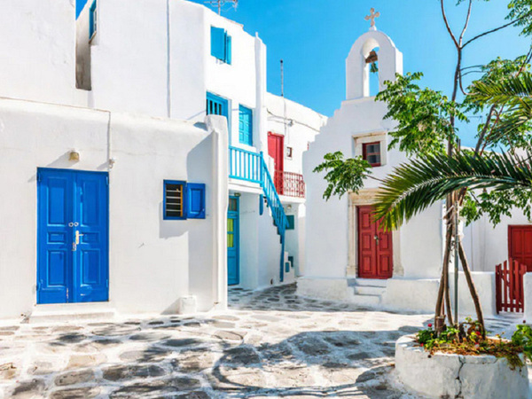 10 Colorful Places to Visit in Greece: Exploring the Vibrant Palette of a Mediterranean Gem