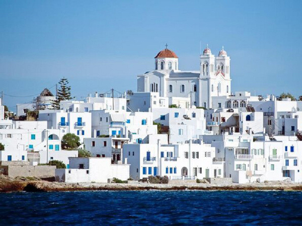 Exploring the Enchanting Cycladic Islands: A Journey to Greece's Most Beautiful Gems
