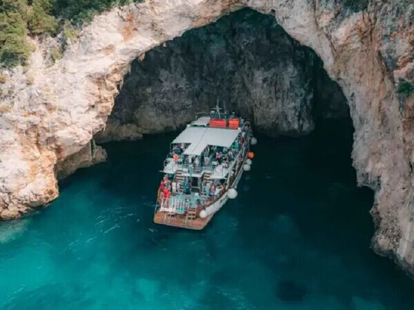 The 10 Best Sea Caves in Greece