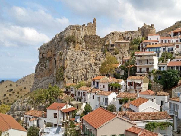 Discover Hidden Gems: Places Most Travelers Miss (But Shouldn't) in Greece