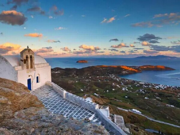 Best Islands in the Cyclades