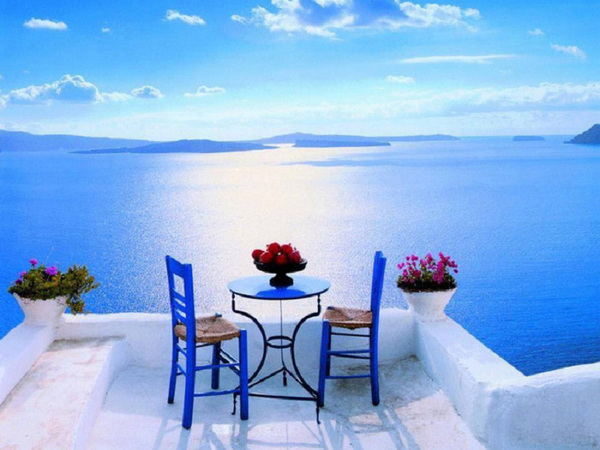 The Greek Islands Through the Year