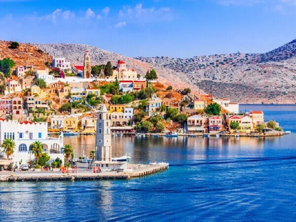 10 Colorful Places to Visit in Greece