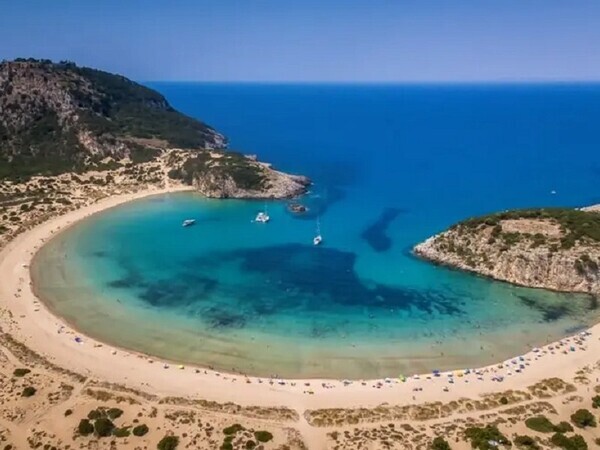 10 Strange & Unusual Beaches in Greece