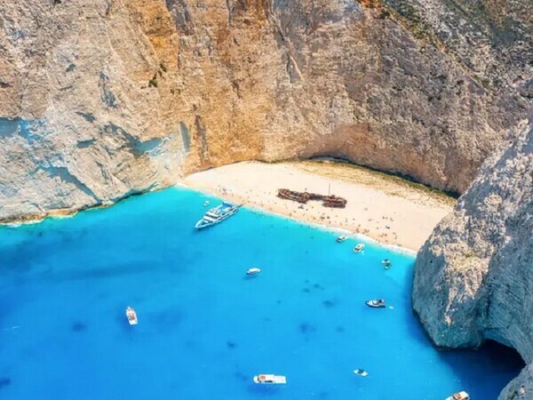 10 Prettiest Destinations in Greece